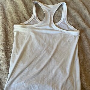 lululemon White Racerback Tank Top size 8. in great condition